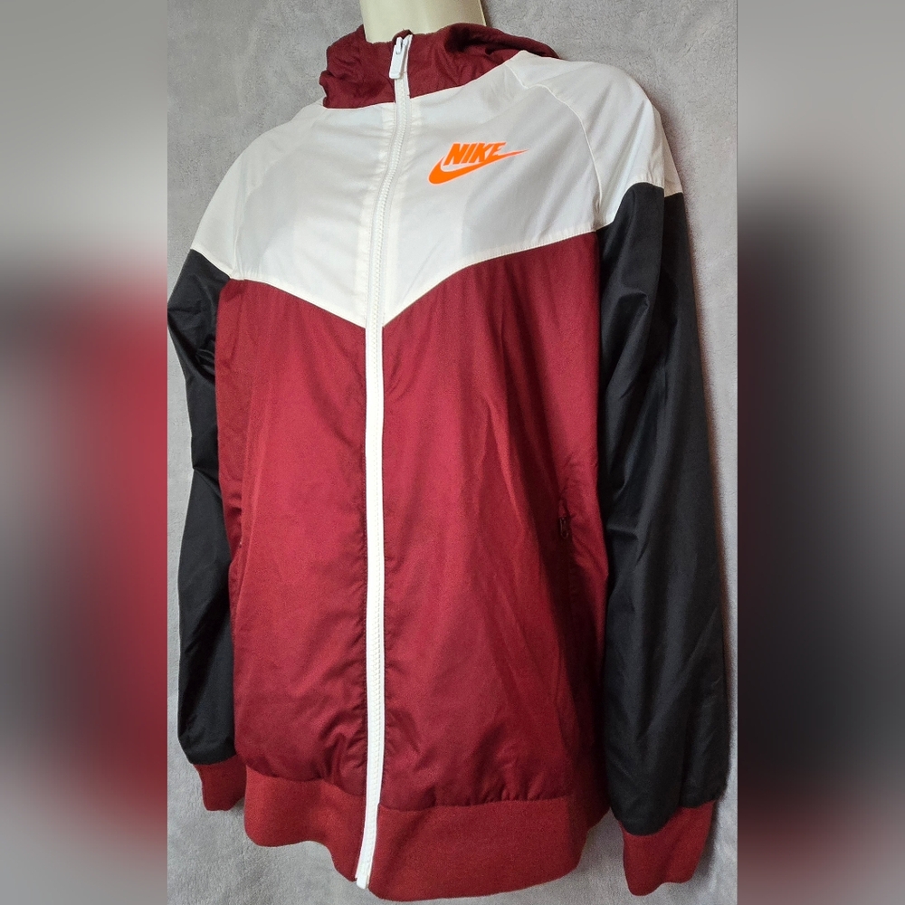 NIKE ZIP-UP WINDBREAKER